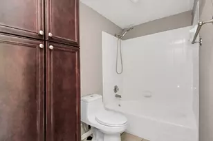 2255 Braeswood Park Dr, Houston, TX 77030 - Photo 23