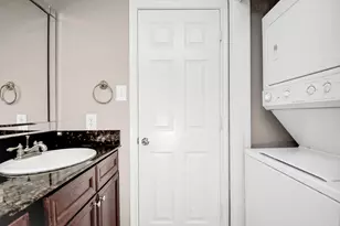 2255 Braeswood Park Dr, Houston, TX 77030 - Photo 27