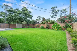 1754 Conrad Sauer Dr, Houston, TX 77043 - Photo 27