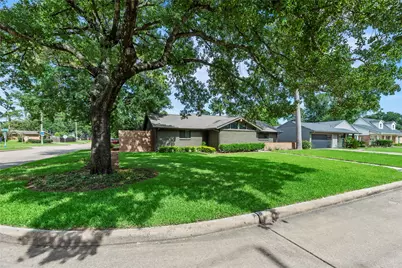 1754 Conrad Sauer Drive, Houston, TX 77043 - Photo 29