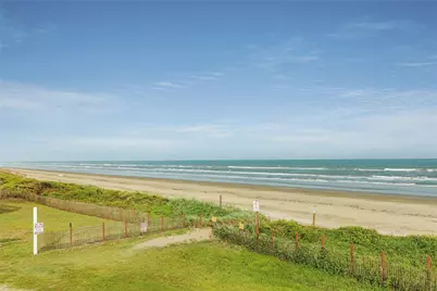 17812 Vera Cruz Boulevard, Galveston, TX 77554 - Photo 9