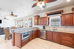 110 Ocean View Dr, Port Bolivar, TX 77650 - Photo 15