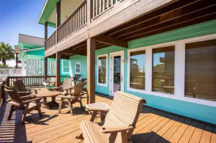 110 Ocean View Dr, Port Bolivar, TX 77650 - Photo 1