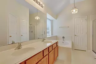 8742 Aberdeen Palms Dr, Houston, TX 77095 - Photo 17