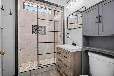 1519 17th St, Galveston, TX 77550 - Photo 31