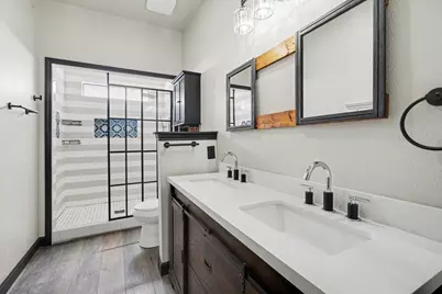 1519 17th St, Galveston, TX 77550 - Photo 35