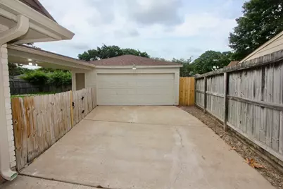 3015 Green Fields Drive, Sugar Land, TX 77479 - Photo 33