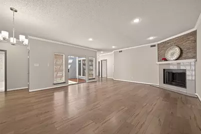 4024 Breakwood Drive, Houston, TX 77025 - Photo 9