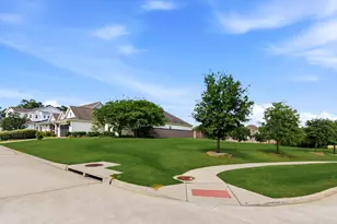 2339 Pale Star Dr, Conroe, TX 77384 - Photo 5