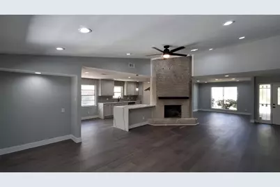 7807 Bellerive Dr Drive, Houston, TX 77036 - Photo 9
