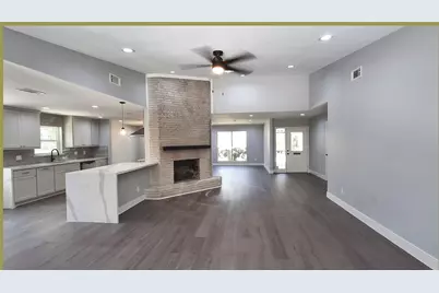 7807 Bellerive Dr Drive, Houston, TX 77036 - Photo 23