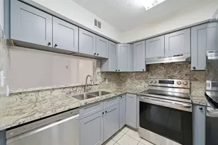 11002 Hammerly Blvd, Houston, TX 77043 - Photo 11