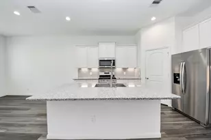 501 Newcomb Holw Dr, Conroe, TX 77304 - Photo 11