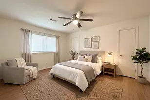 9706 Crestdale Cir, Houston, TX 77080 - Photo 11