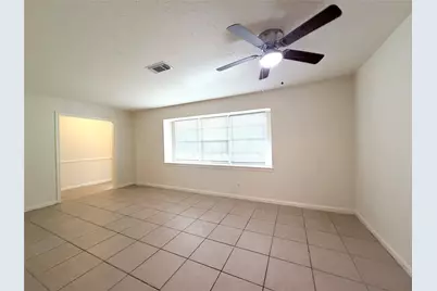 9706 Crestdale Circle, Houston, TX 77080 - Photo 9