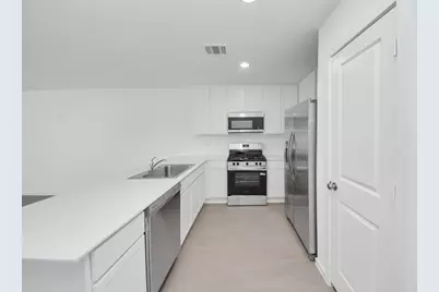 1031 Garnet Rain, Beasley, TX 77417 - Photo 17