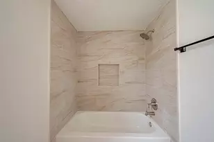 934 Goldfinch Ave, Sugar Land, TX 77478 - Photo 11