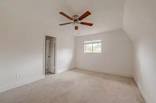 934 Goldfinch Ave, Sugar Land, TX 77478 - Photo 29