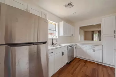 934 Goldfinch Avenue, Sugar Land, TX 77478 - Photo 23