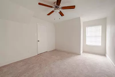934 Goldfinch Avenue, Sugar Land, TX 77478 - Photo 35