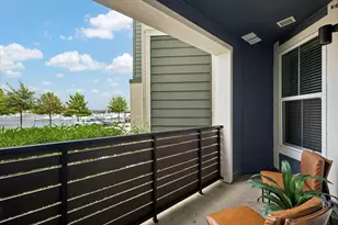 2200 Beacon Cir, League City, TX 77573 - Photo 5