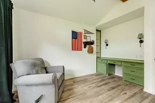 214 Zinnia St, Lake Jackson, TX 77566 - Photo 23