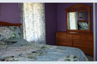 409 Lee Avenue, Anahuac, TX 77514 - Photo 9