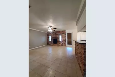 2010 S Palm Court, Pasadena, TX 77502 - Photo 5