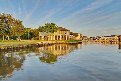 2002 Cove Park Drive, Kemah, TX 77565 - Photo 41