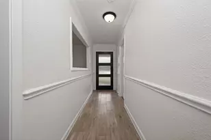 7718 Morley St, Houston, TX 77061 - Photo 9