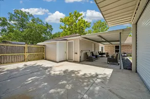 1801 Lazy Creek Ln, Pearland, TX 77581 - Photo 29