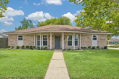 1801 Lazy Creek Lane, Pearland, TX 77581 - Photo 1