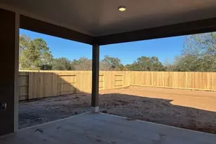 361 Covey Ln, Sealy, TX 77474 - Photo 9