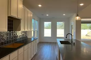 361 Covey Ln, Sealy, TX 77474 - Photo 7