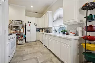 5213 Blossom St, Houston, TX 77007 - Photo 7