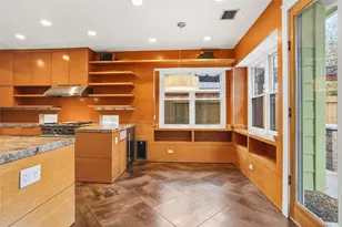 3531 Deerbrook Ct, Pearland, TX 77584 - Photo 9