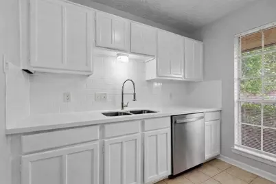 13909 Plantation Valley Drive, Houston, TX 77083 - Photo 11