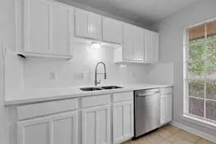 13909 Plantation Valley Dr, Houston, TX 77083 - Photo 11