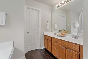 1518 Darfield Ct, Houston, TX 77014 - Photo 21