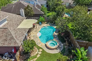 312 Blossomwood Dr, League City, TX 77573 - Photo 5
