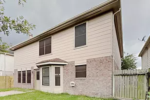 9818 Golden Prairie Ln, Houston, TX 77086 - Photo 15