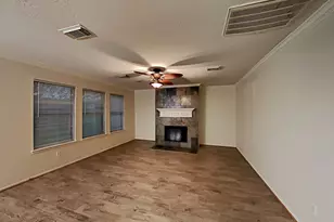 9818 Golden Prairie Ln, Houston, TX 77086 - Photo 3