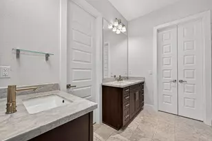 11012 Ave Malkenu Ave, Houston, TX 77043 - Photo 33