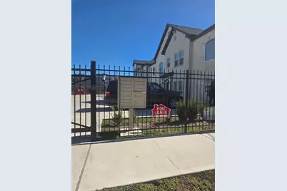 7823 Gladstone Street #B1, Houston, TX 77051 - Photo 3