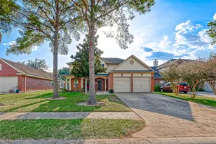2015 Holly Glade Ln, Sugar Land, TX 77498 - Photo 35