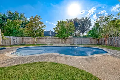 2015 Holly Glade Lane, Sugar Land, TX 77498 - Photo 29
