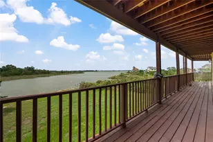 303 Winkler St, Baytown, TX 77520 - Photo 13