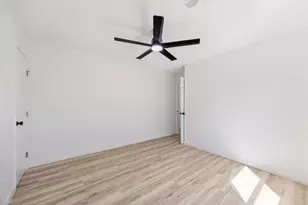 3411 80th St, Galveston, TX 77551 - Photo 23