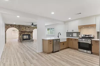 3411 80th Street, Galveston, TX 77551 - Photo 5