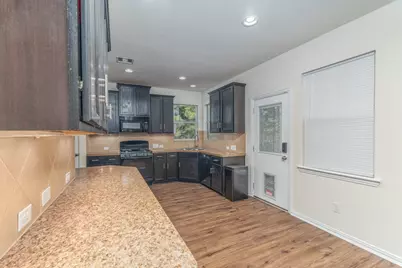 2318 Perkins Crossing Drive, Conroe, TX 77304 - Photo 9